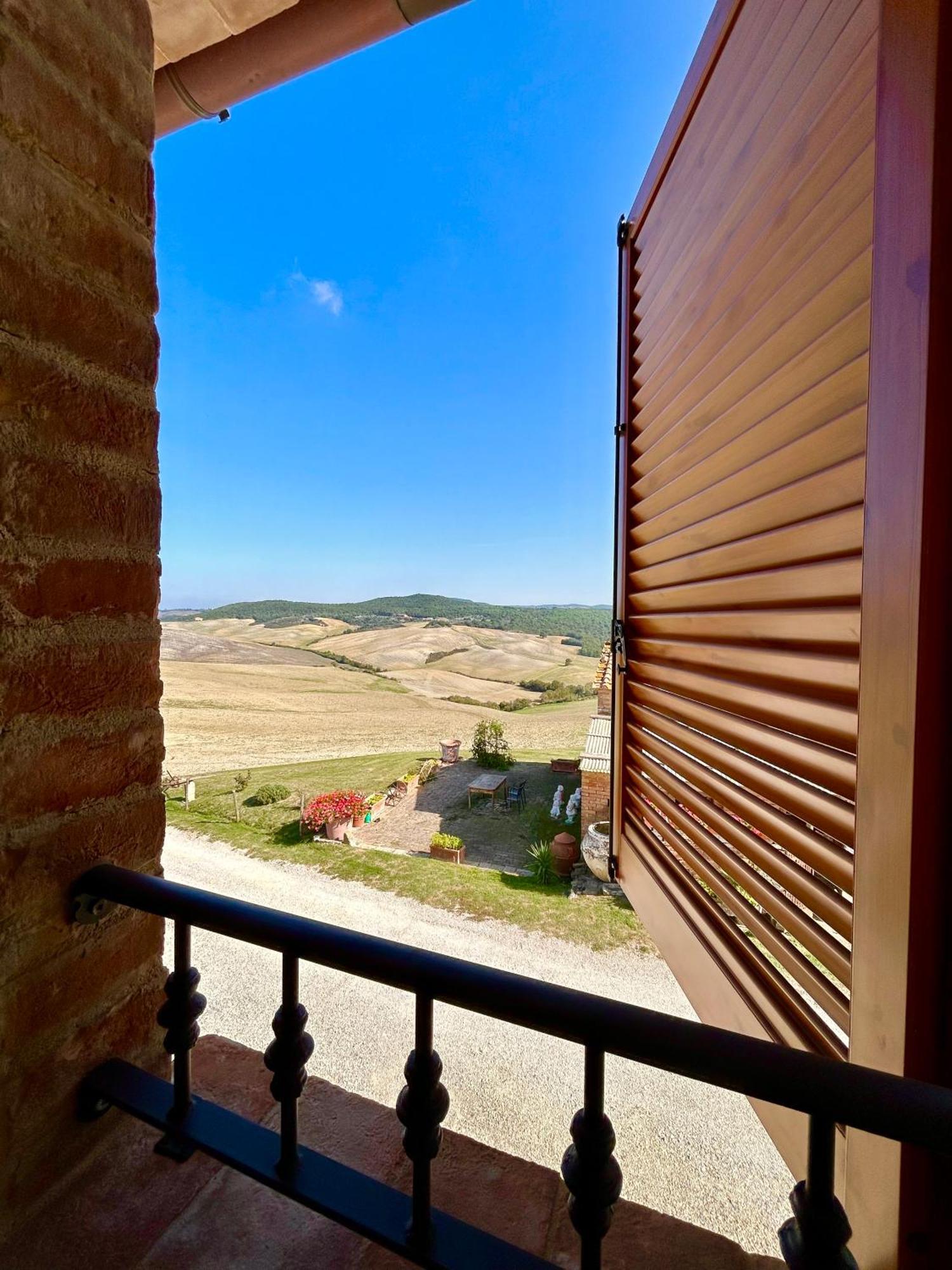 Poggiosalto In Toscana Пиенца Экстерьер фото